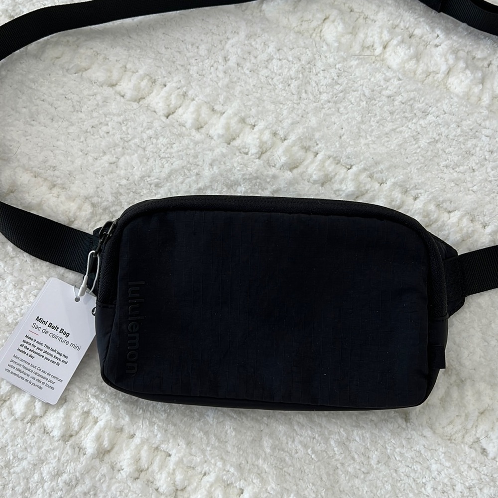 Lululemon Mini Belt Bag